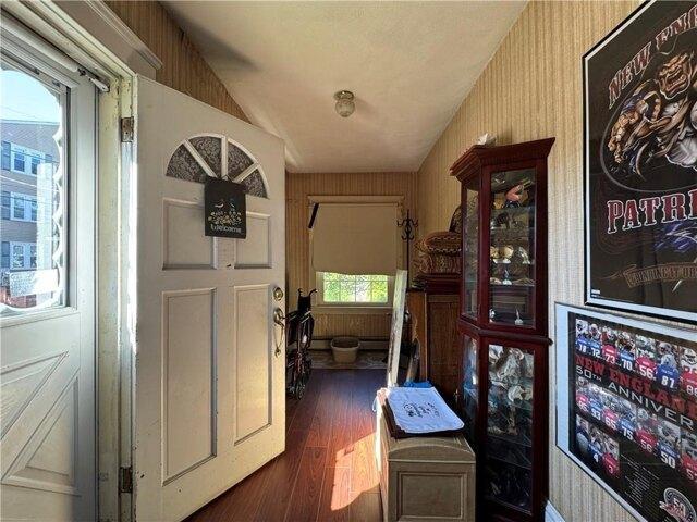 House for sale in Fairlawn, Pawtucket
