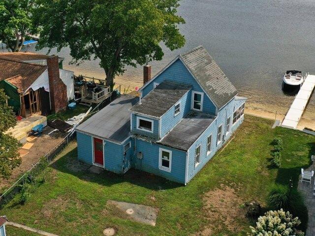 House for sale in Pembroke, Plymouth County