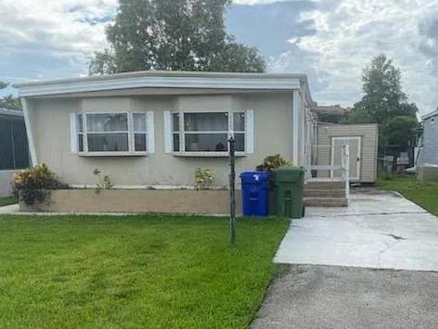 House for sale in Pembroke Pines, Florida