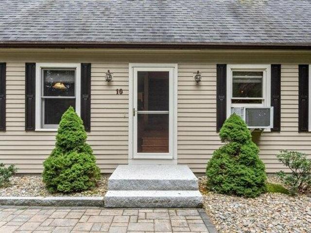 House for sale in Pepperell, Middlesex County