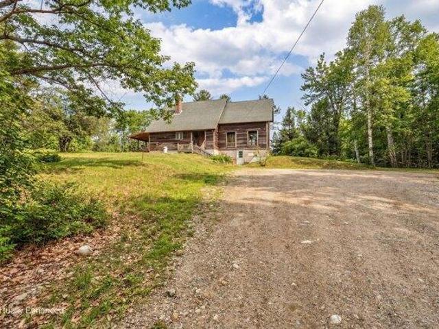 House for sale in Peru, Maine