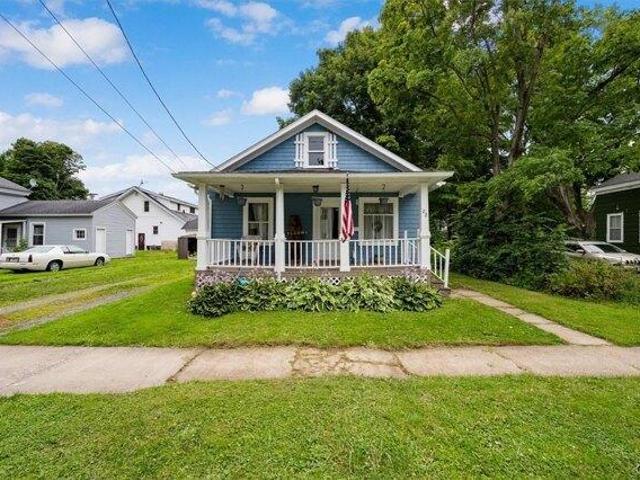 House for sale in New York