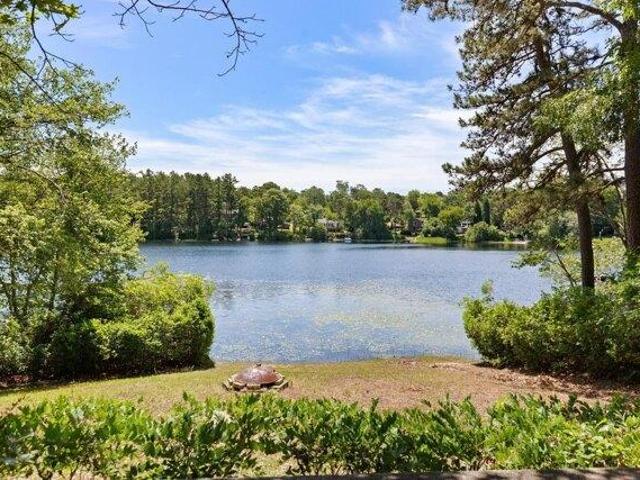 House for sale in Manomet, Massachusetts