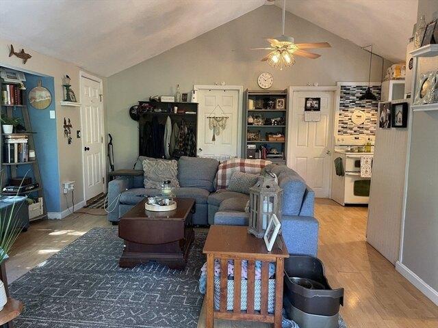 House for sale in Manomet, Massachusetts