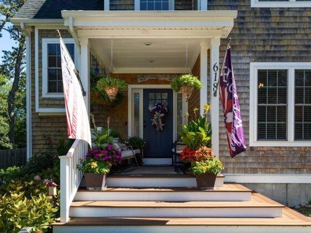 House for sale in Manomet, Massachusetts