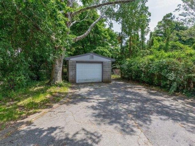 House for sale in Manomet, Massachusetts