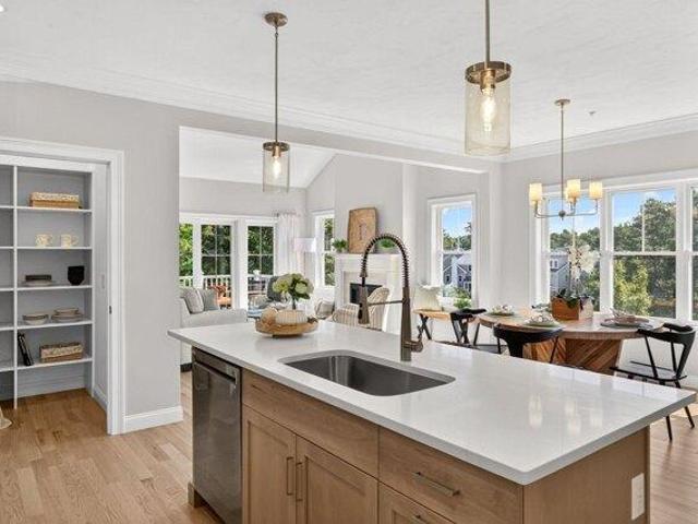 House for sale in Plymouth, Plymouth County