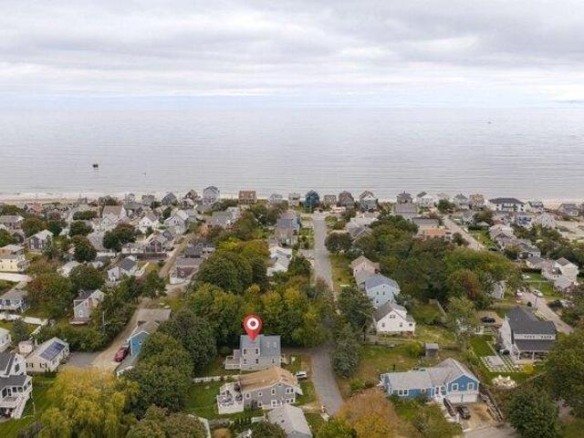 House for sale in White Horse Beach, Plymouth
