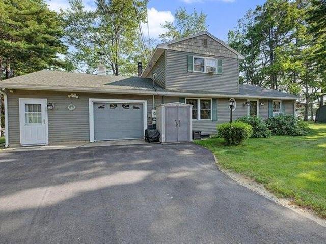 House for sale in Poland, Maine