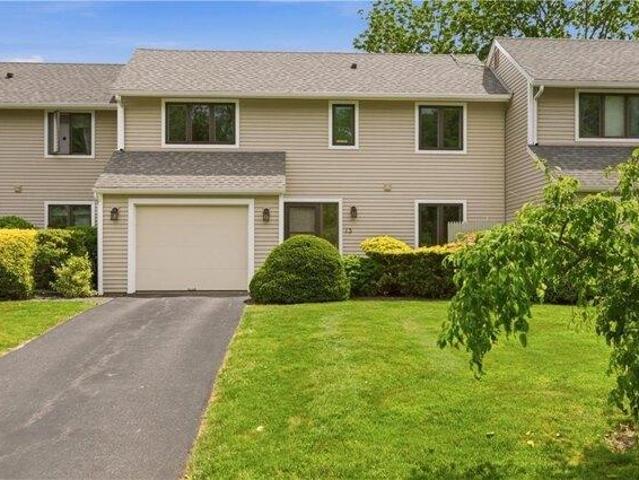 House for sale in Portsmouth, Rhode Island
