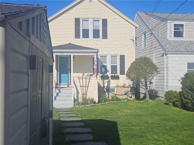 House for sale in Portsmouth, Rhode Island