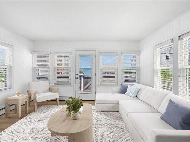 House for sale in Portsmouth, Rhode Island