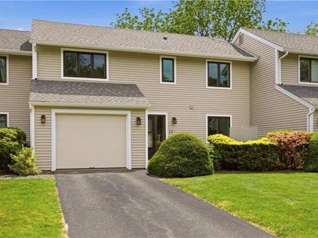 House for sale in Portsmouth, Rhode Island