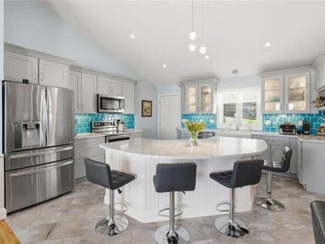 House for sale in Portsmouth, Rhode Island