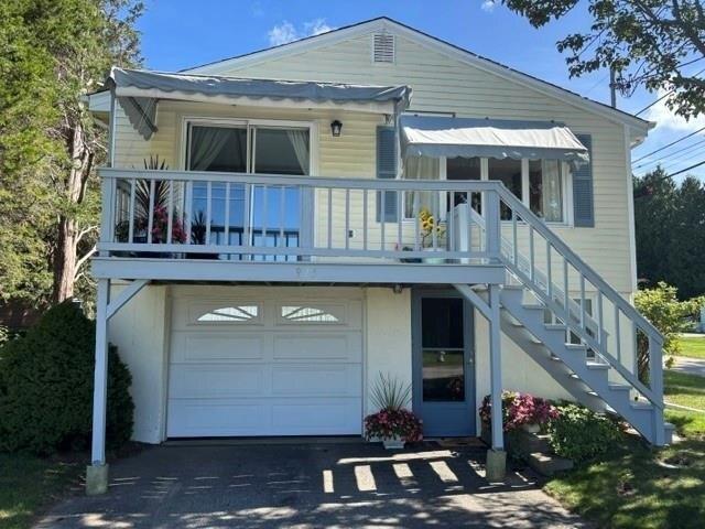 House for sale in Common Fence Point, Portsmouth