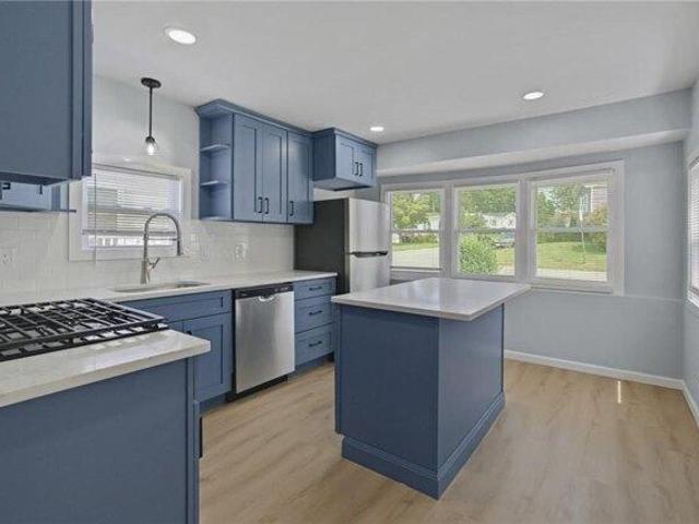 House for sale in Portsmouth, Newport County
