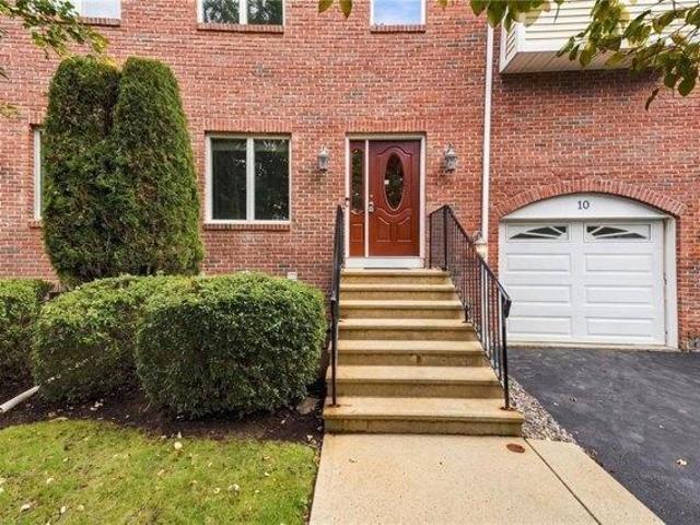 House for sale in Manton, Providence