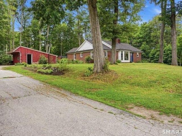 House for sale in Putnam, Connecticut
