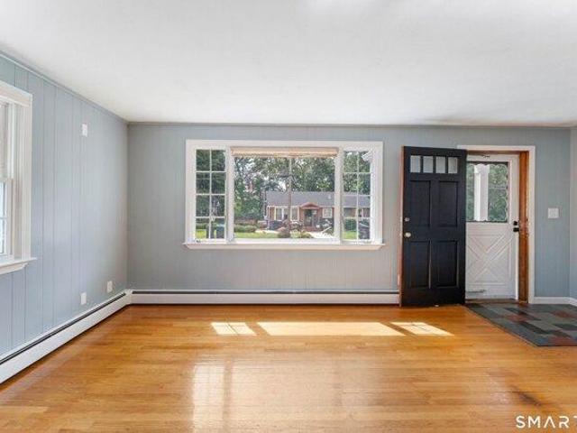 House for sale in Putnam, Connecticut