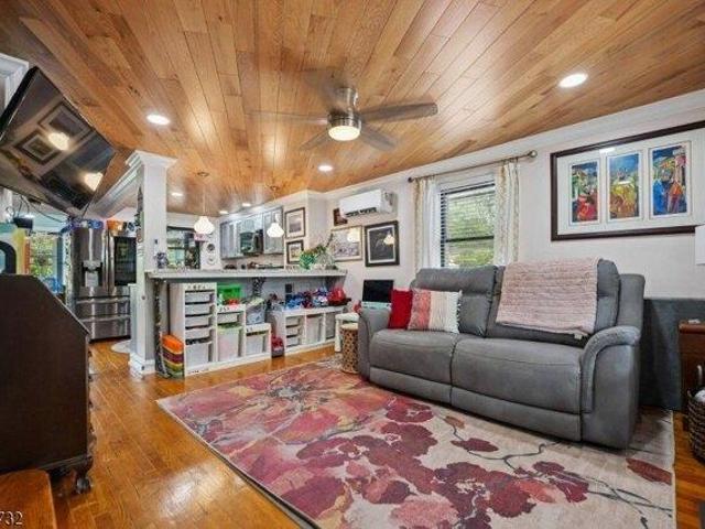House for sale in Rahway, New Jersey