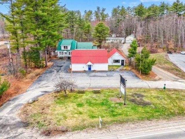 House for sale in Raymond, Maine