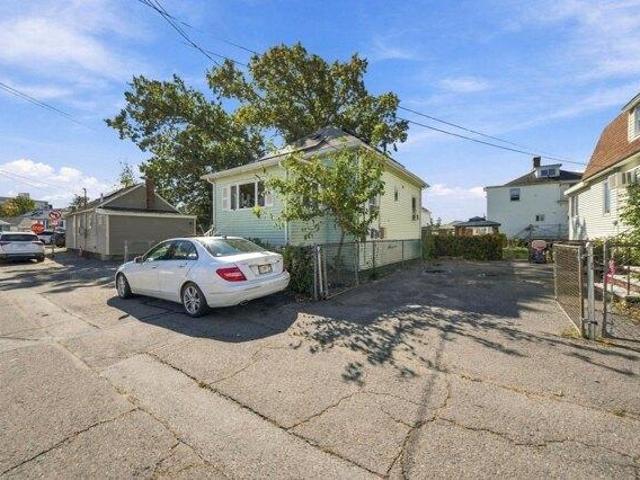 House for sale in Oak Island, Revere