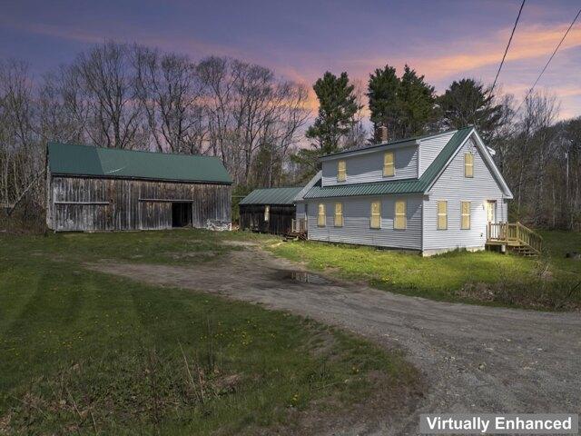 House for sale in Richmond, Maine