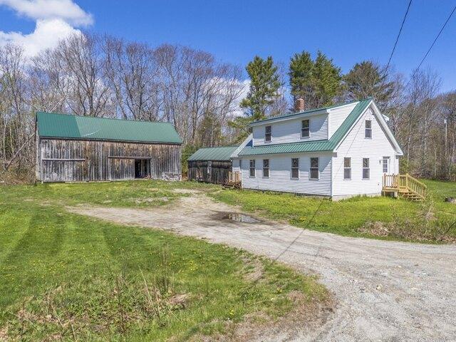 House for sale in Richmond, Maine