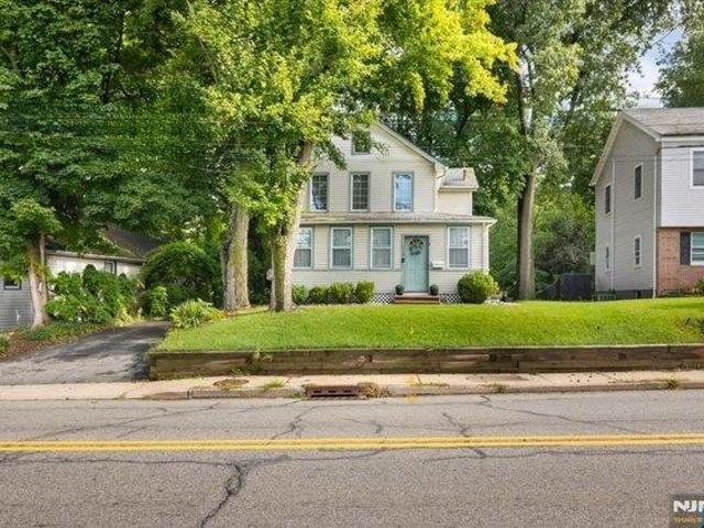 House for sale in Roseland, Essex County
