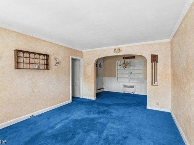 House for sale in Roselle, New Jersey