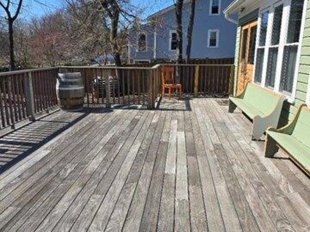 House for sale in Round Hill