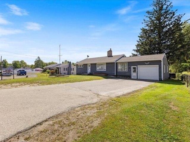 House for sale in Salisbury, Essex County