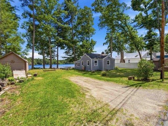 House for sale in New Hampshire