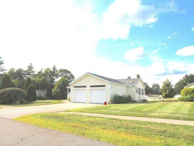 House for sale in Sandown, Rockingham County