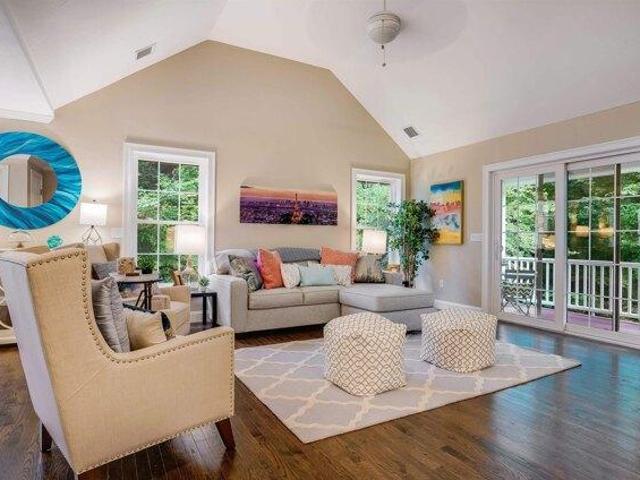 House for sale in Sandown, Rockingham County