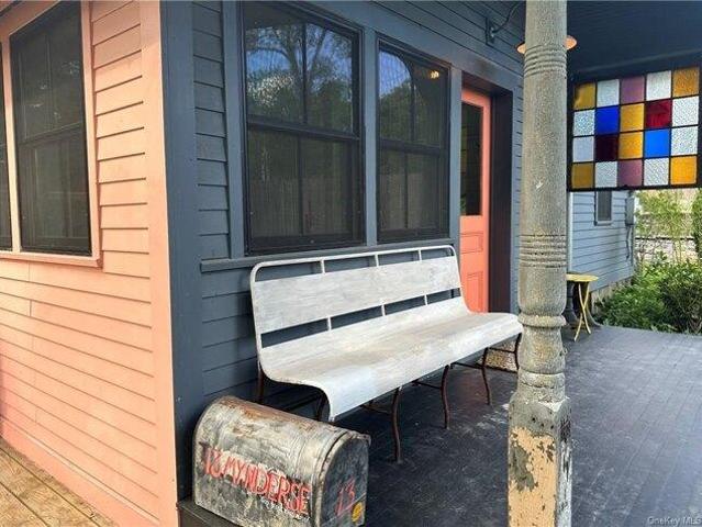House for sale in Bloomington, New York