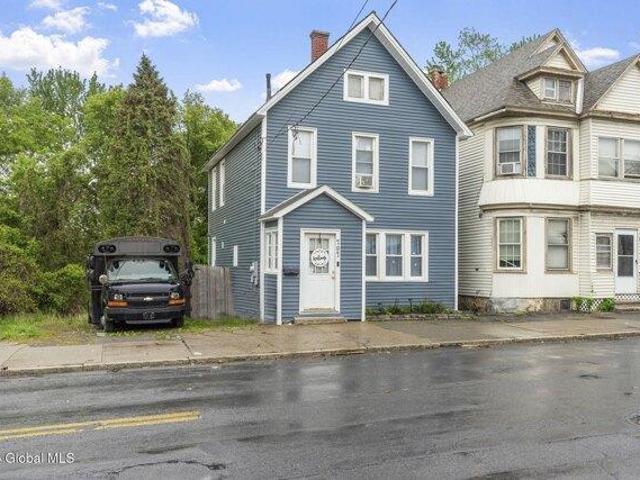 House for sale in Schenectady
