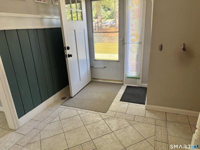 House for sale in Seymour, Connecticut