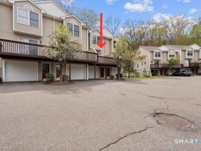House for sale in Shelton, Connecticut