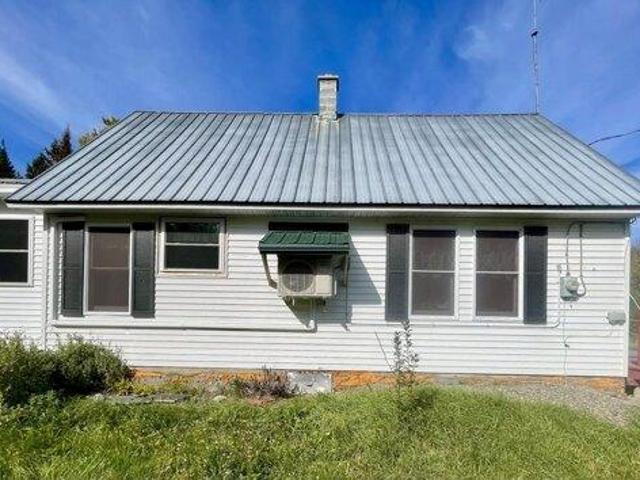 House for sale in Woodbridge Corner, Sherman