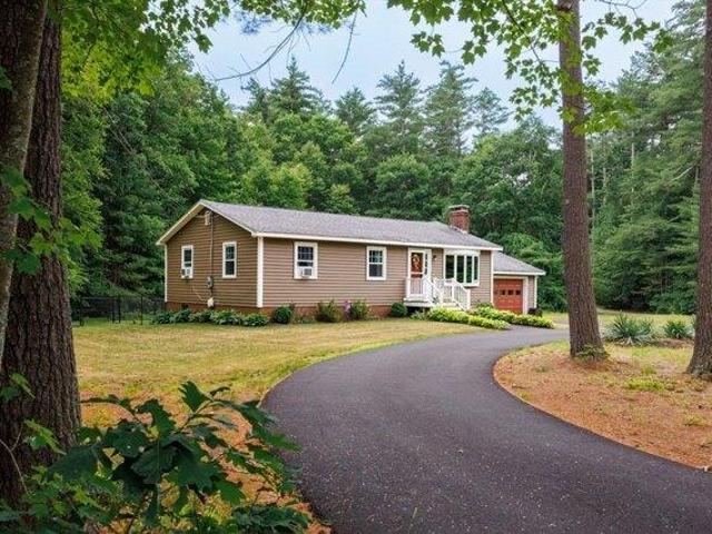 House for sale in Shirley, Massachusetts
