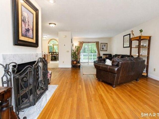 House for sale in Simsbury, Connecticut