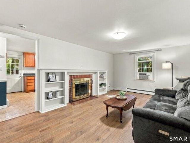 House for sale in Simsbury, Connecticut