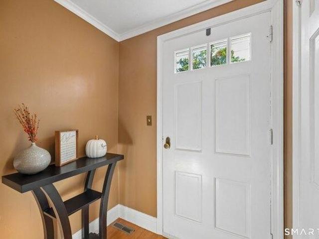 House for sale in Simsbury, Connecticut