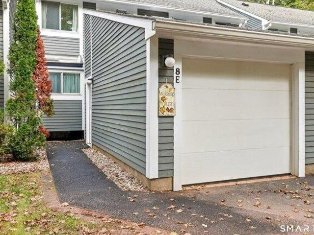 House for sale in Weatogue, Simsbury