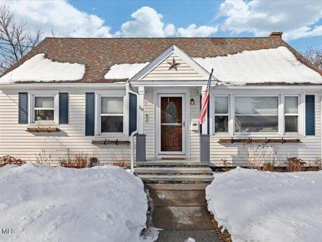 House for sale in Saratoga, New York