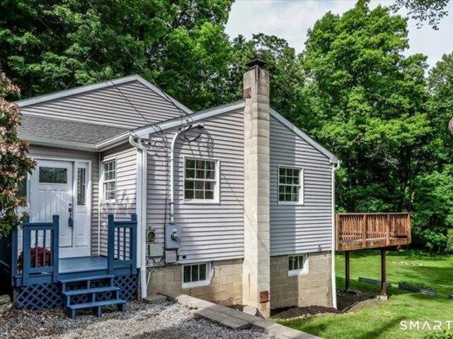 House for sale in Southbury, Connecticut