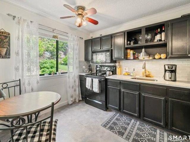 House for sale in Southbury, Connecticut