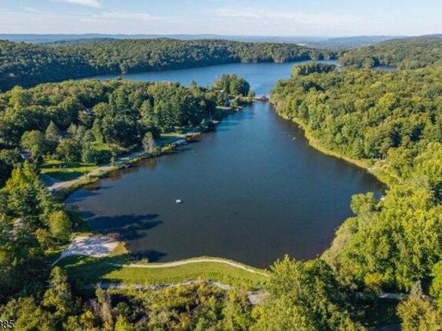 House for sale in Mahola, Sparta Township