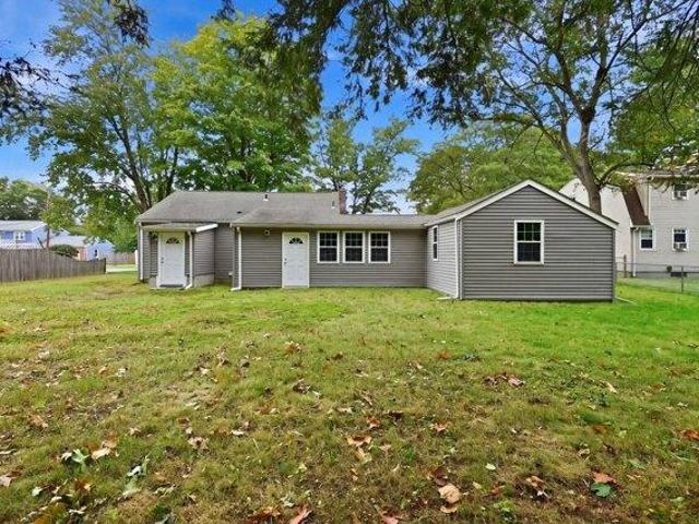 House for sale in Sixteen Acres, Springfield